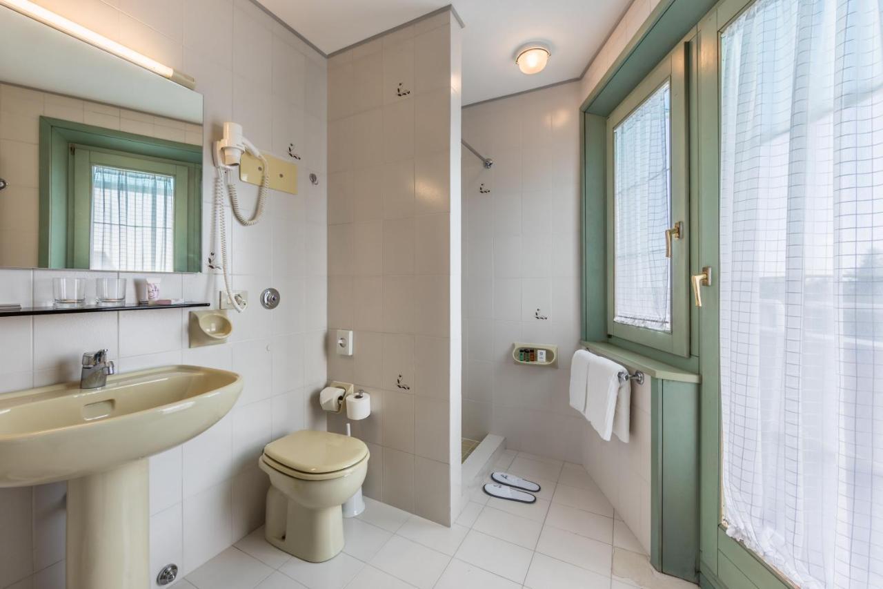 Aviano Palace Hotel Екстериор снимка