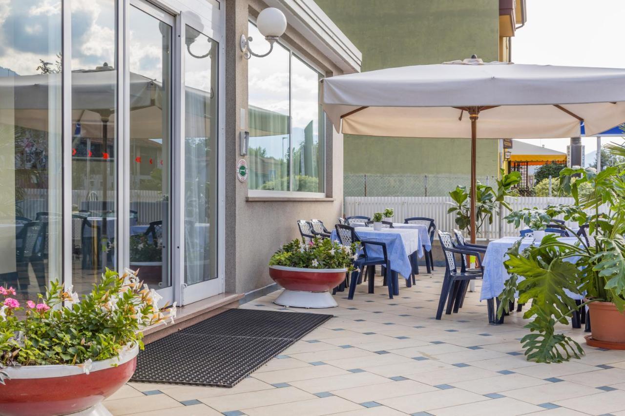 Aviano Palace Hotel Екстериор снимка